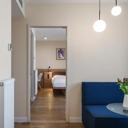 Smartments Prenzlauer Berg 4*