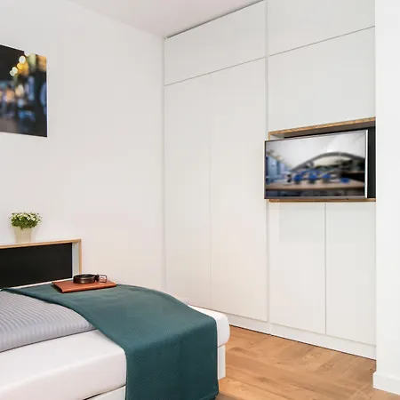 Aparthotel Smartments Prenzlauer Berg 4*